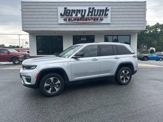 JEEP GRAND CHEROKEE 2023 1C4RJYB6XPC624465 image